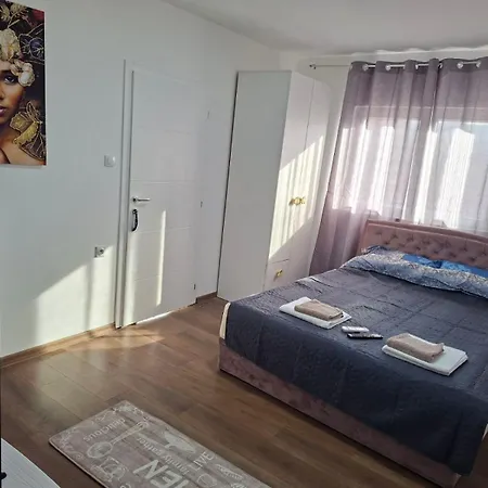 Apartment Bazen Jelasnica Privatna Soba Sa Kupatilom