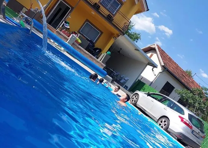 Bazen Jelasnica Privatna Soba Sa Kupatilom