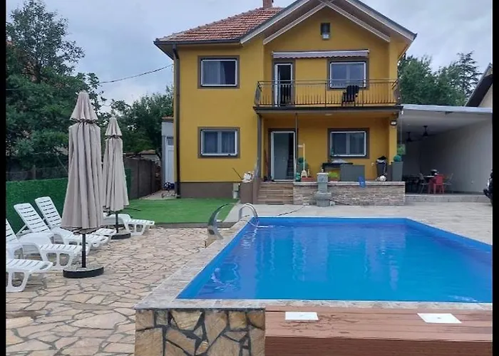 Apartment Bazen Jelasnica Privatna Soba Sa Kupatilom Nis