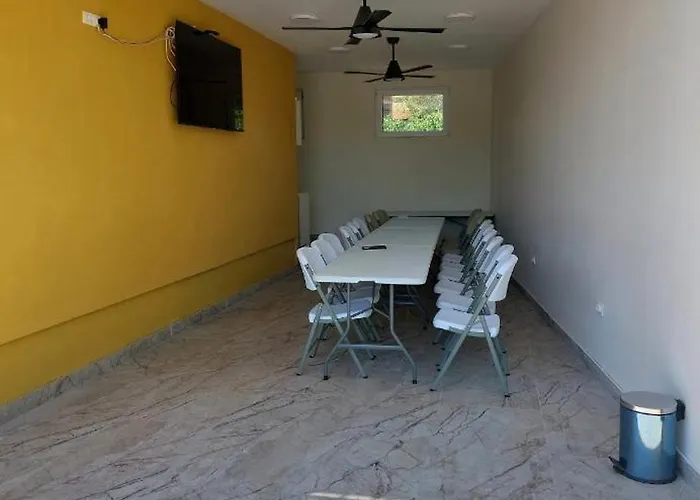 Bazen Jelasnica Privatna Soba Sa Kupatilom