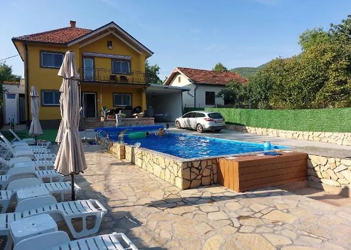 Bazen Jelasnica Privatna Soba Sa Kupatilom Nis