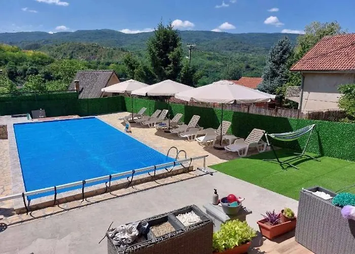 Bazen Jelasnica Privatna Soba Sa Kupatilom