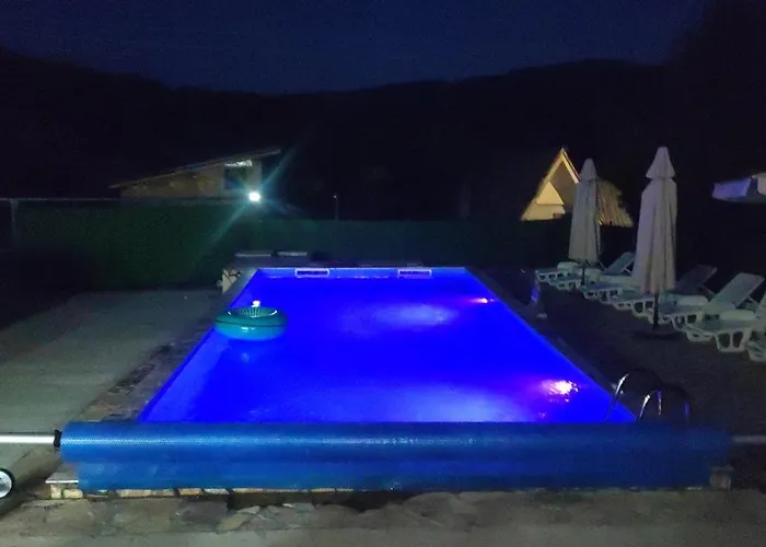 Bazen Jelasnica Privatna Soba Sa Kupatilom Apartment *