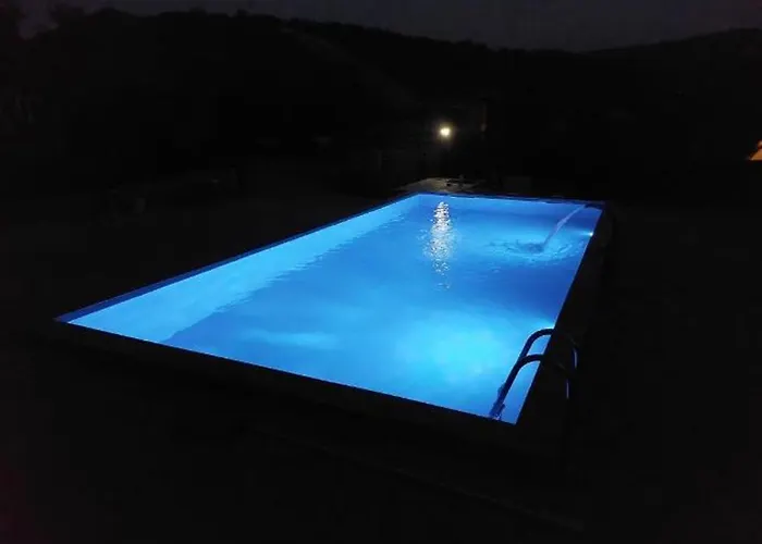 Bazen Jelasnica Privatna Soba Sa Kupatilom Apartment