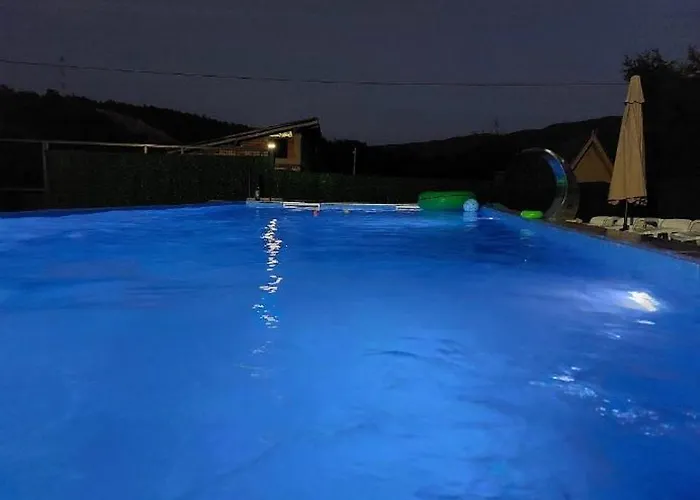 Apartment Bazen Jelasnica Privatna Soba Sa Kupatilom Nis